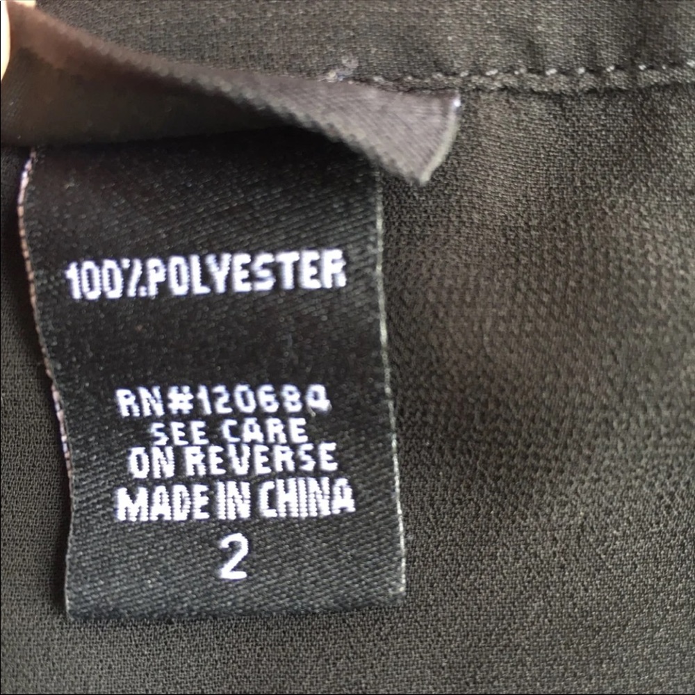 Torrid Plus Size Chiffon Split Neck Speckled Prin… - image 8